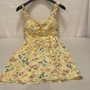 NWOT AUW Yellow Flowered Sundress with built in Bra size L.